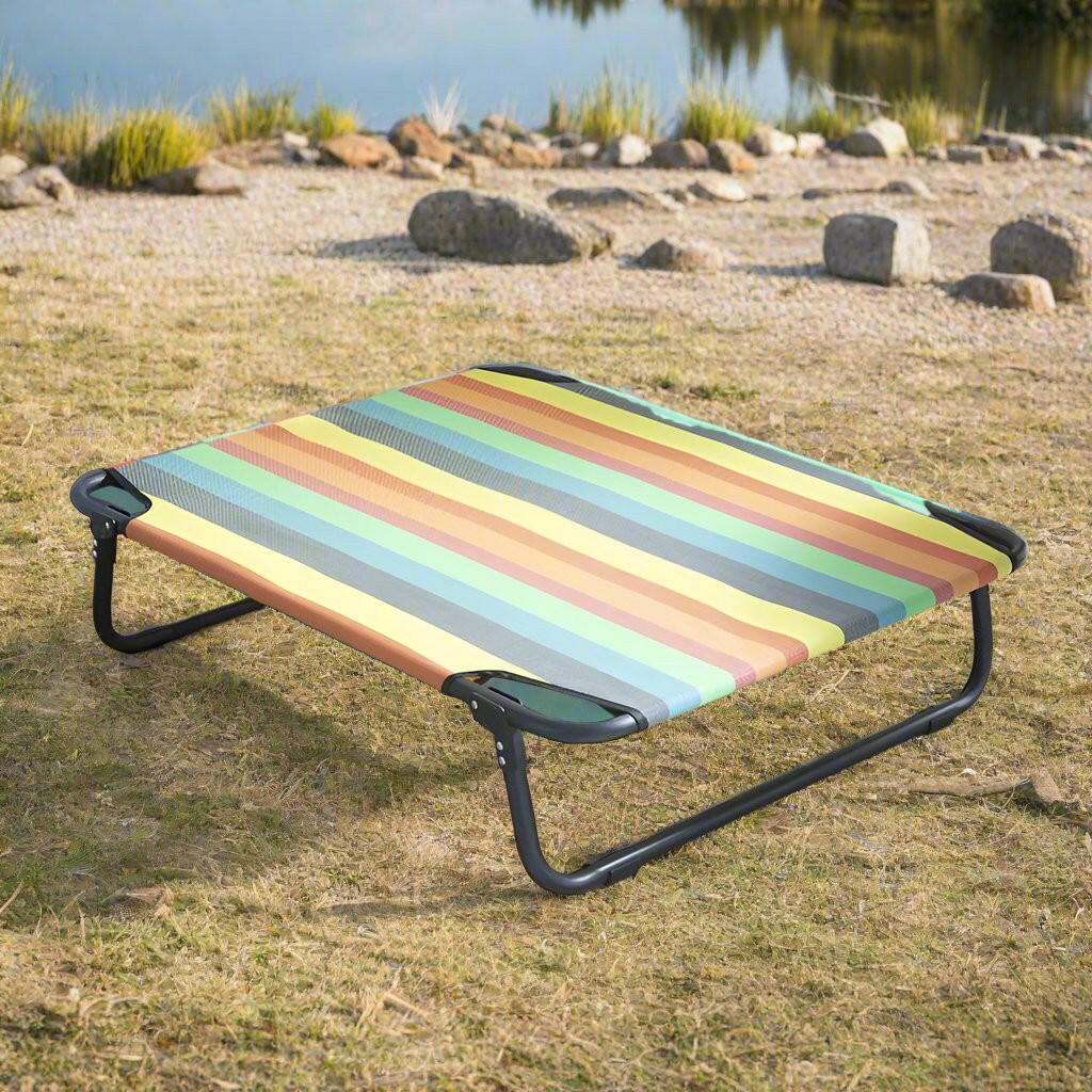 Foldable Elevated Outdoor Puppy Bed – Breathable and Sturdy Design.