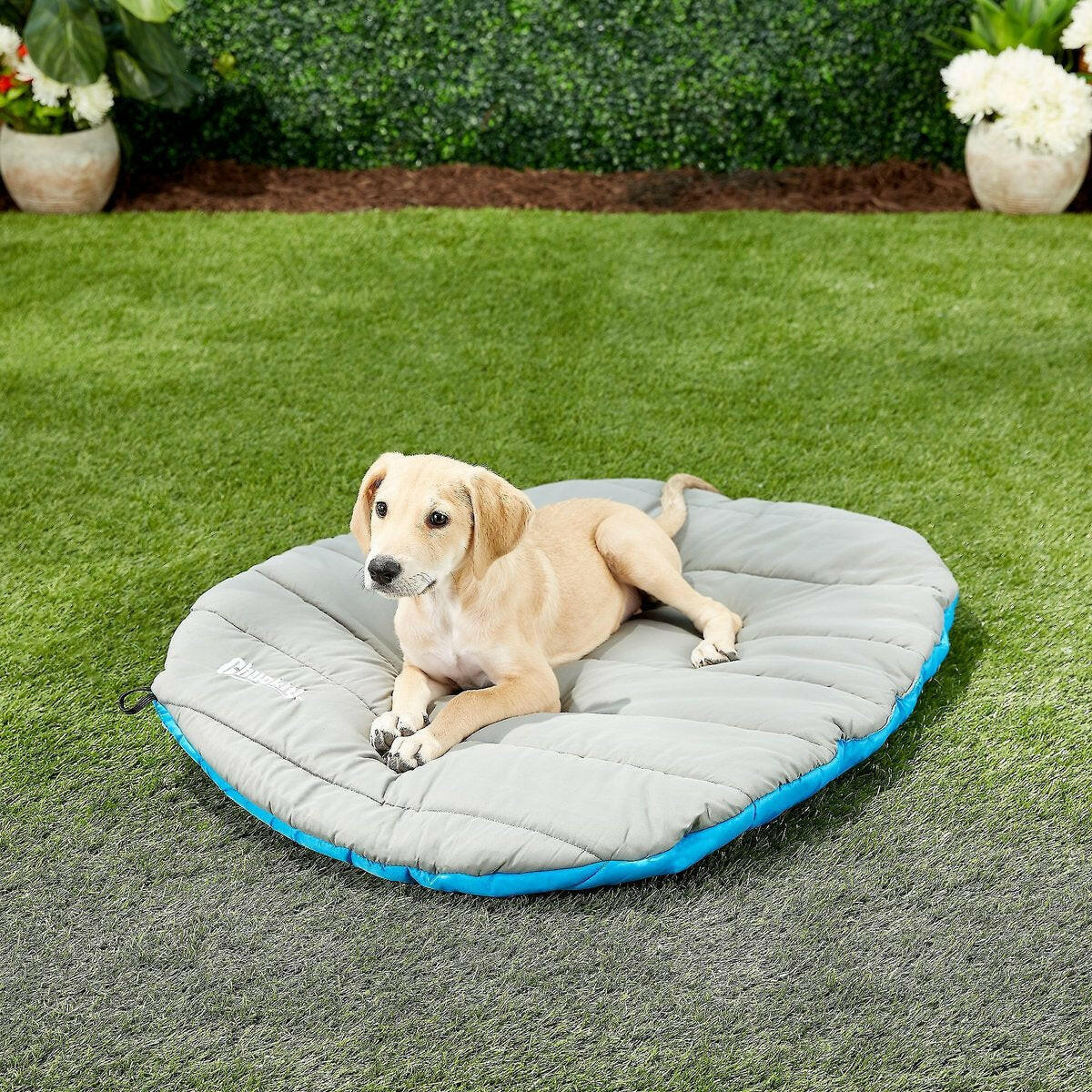 Plush Travel-Ready Outdoor Puppy Bed.