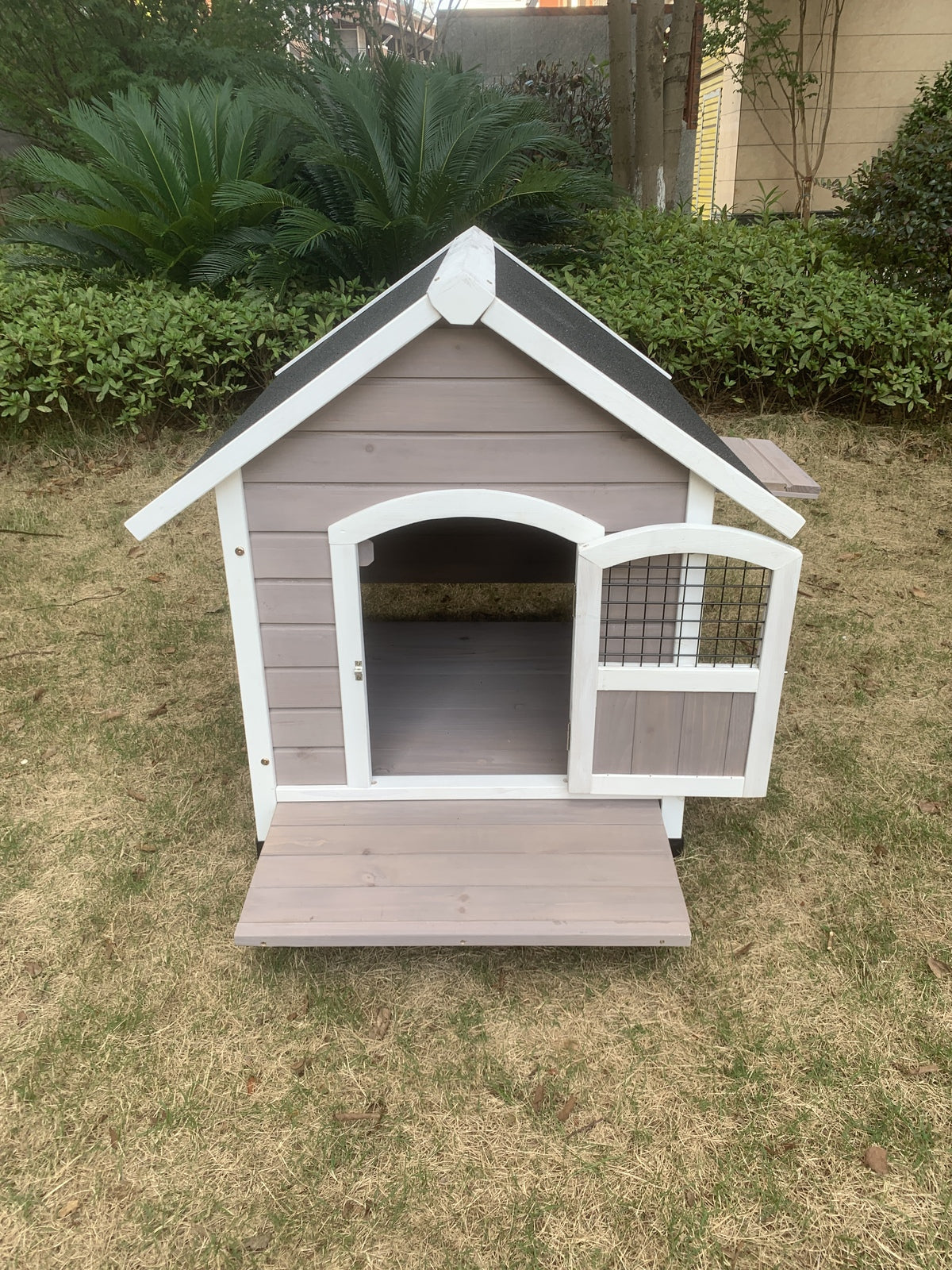 Weather-Resistant Wooden Dog Kennel - Raised Base and Asphalt Roof